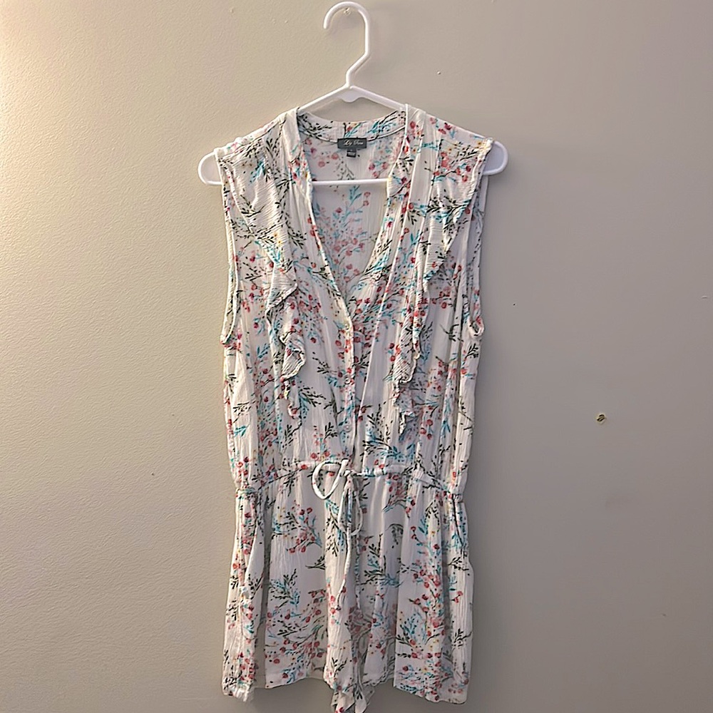 3/$15 💰Stretchy romper with tie at waist